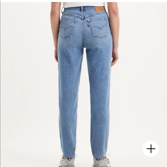 LEVI'S light/medium wash mom jeans - Picture 2 of 5